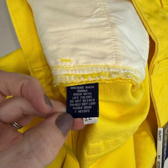 Chaps Slimming Fit Yellow Denim Capri Pants Womens size 14 NEW - Picture 3 of 7